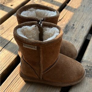 Toddler bear paw boots